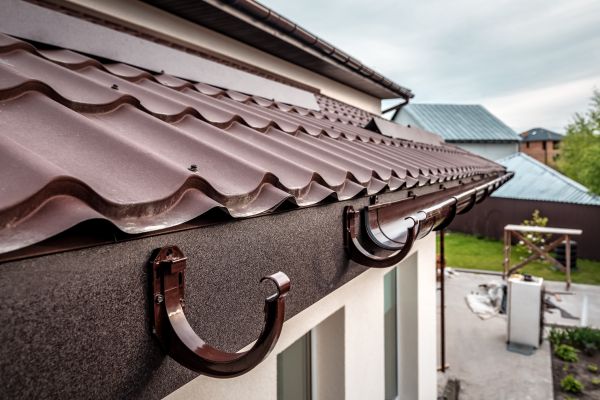 Eaves Trough Repair