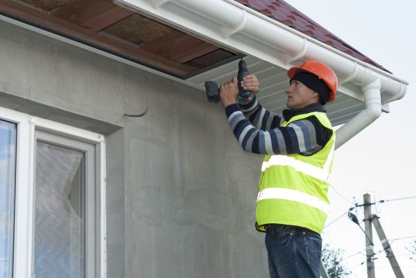 Roof Overhang Repair in Albany
